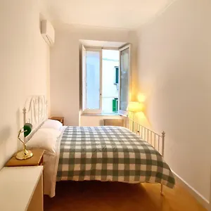 Apartment Napoliforever Chiaia Italy